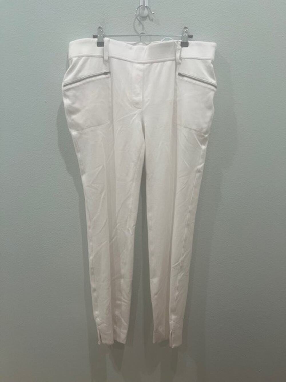 Belyn Key Women's White Jeggins 2 XL 4 pockets front zippered